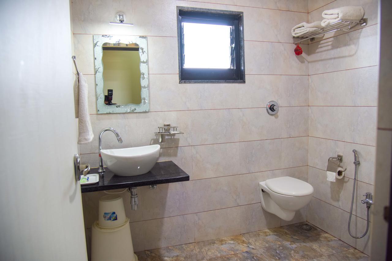 Hotel Tulsi Residency Bhuj Exterior foto