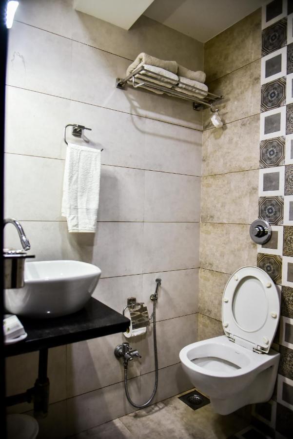 Hotel Tulsi Residency Bhuj Exterior foto
